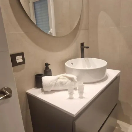192a Luminoso Y Moderno Χιχόν
